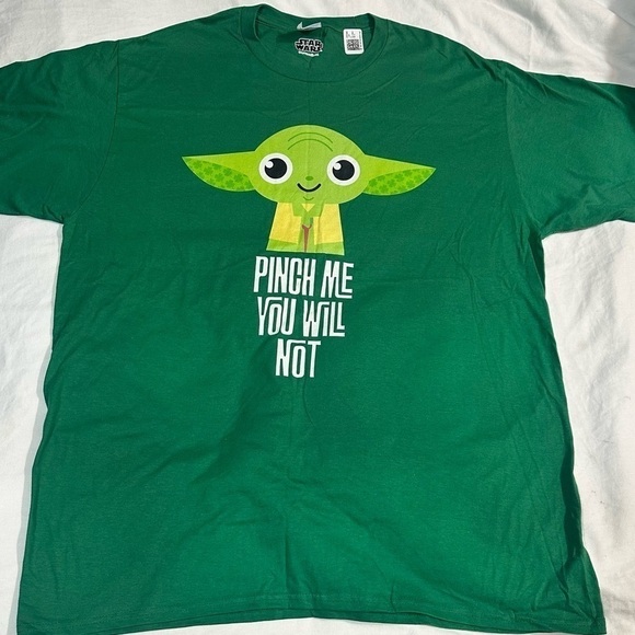 Star Wars St Patrick’s Day Green Short Sleeve Tshirt Men’s XL 100% Cotton NWT - Picture 1 of 3